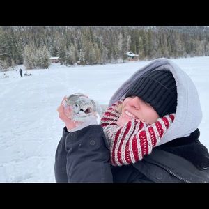 Meet your Posher, Laurel